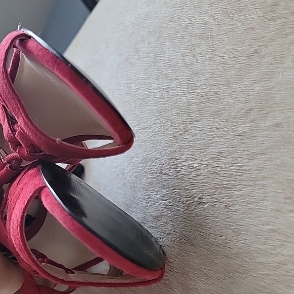 Nine West Red Suede Heels Size 6M - Picture 7 of 9